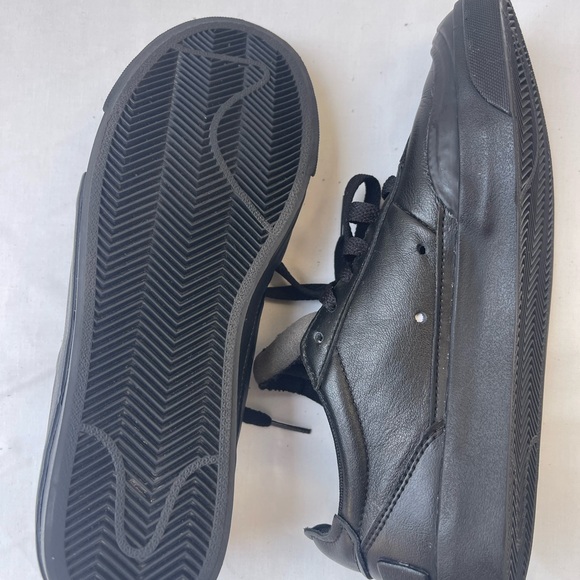 Nike tennis Shoes CN6916-001 Men's Shoe Size 6 black leather - Picture 9 of 13